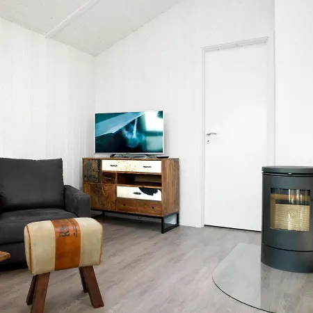 Daenische Ferienhaeuser Am Salzhaff Haus Am Salzhaff Holiday home *